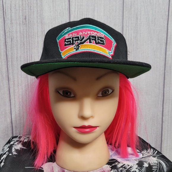 Mitchell & Ness San Antonio Spurs Adjustable Snapback Hat/Cap - Picture 2 of 9